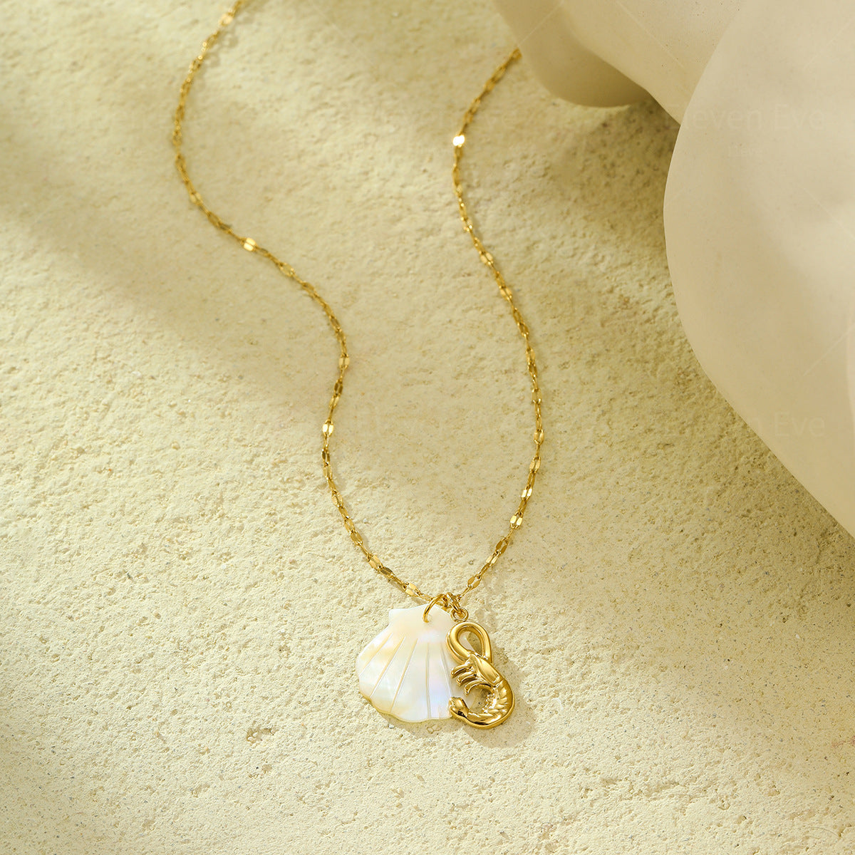 Beach Style Ocean Pendant Necklace | Shell, Starfish & Dolphin | Niche Design for Women