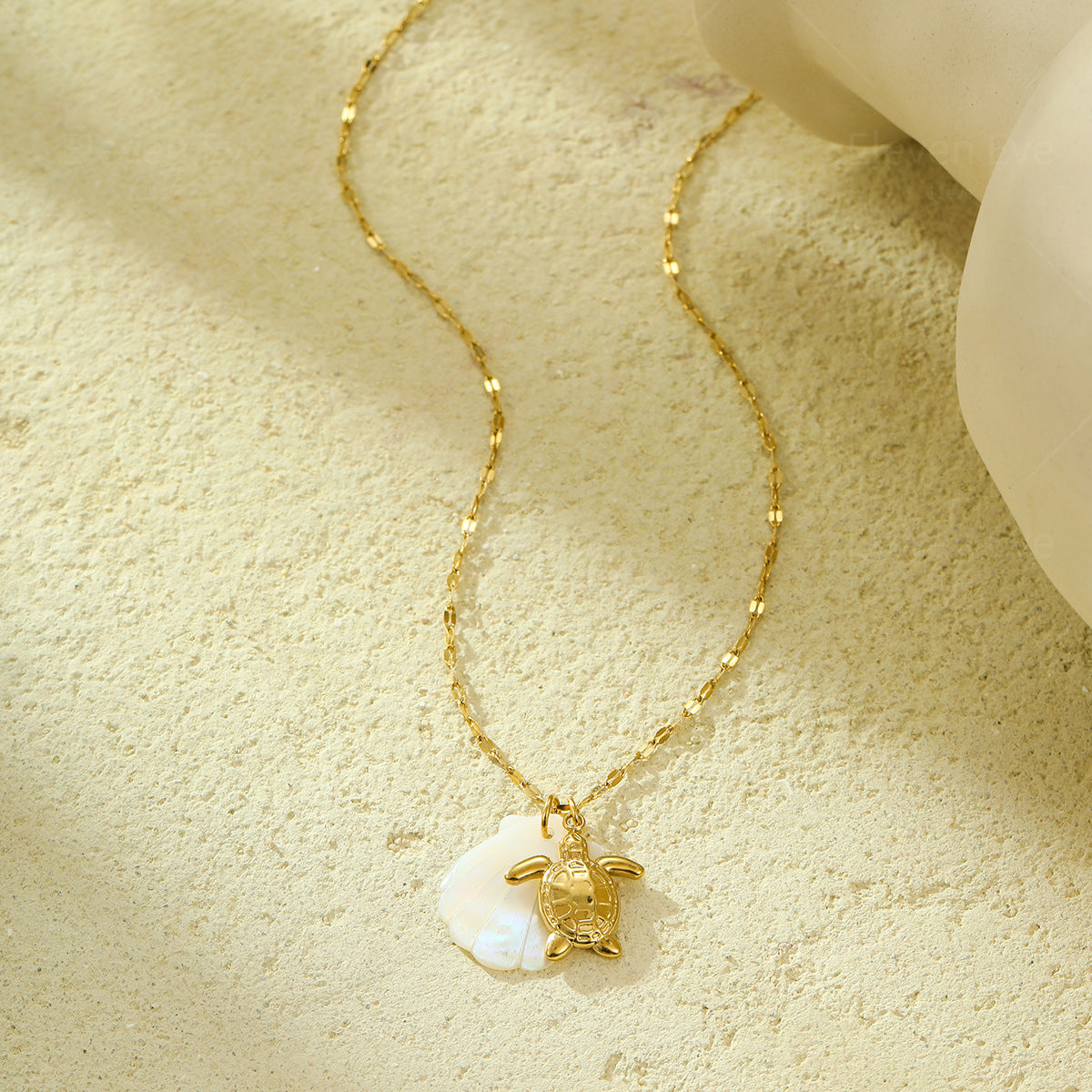 Beach Style Ocean Pendant Necklace | Shell, Starfish & Dolphin | Niche Design for Women
