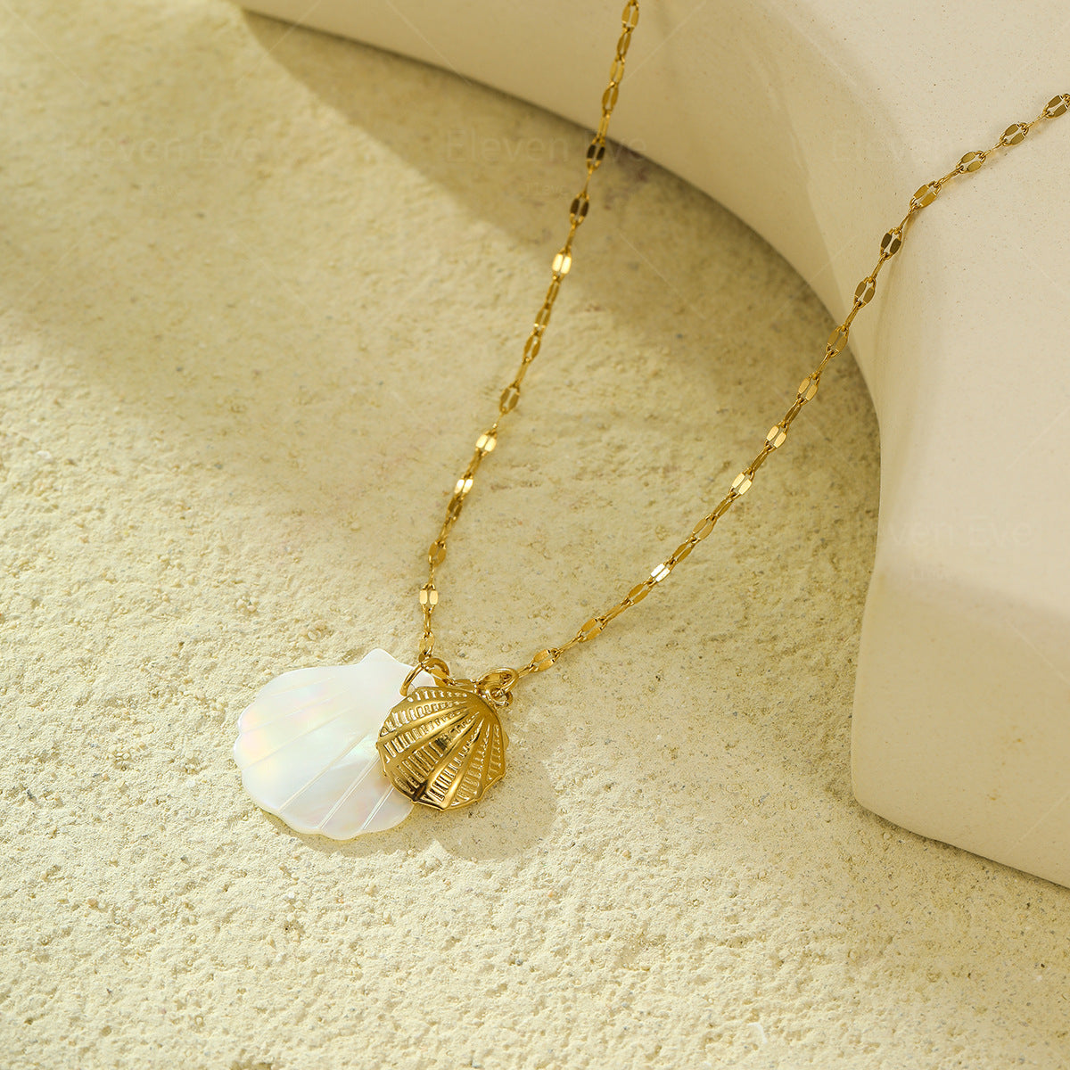 Beach Style Ocean Pendant Necklace | Shell, Starfish & Dolphin | Niche Design for Women