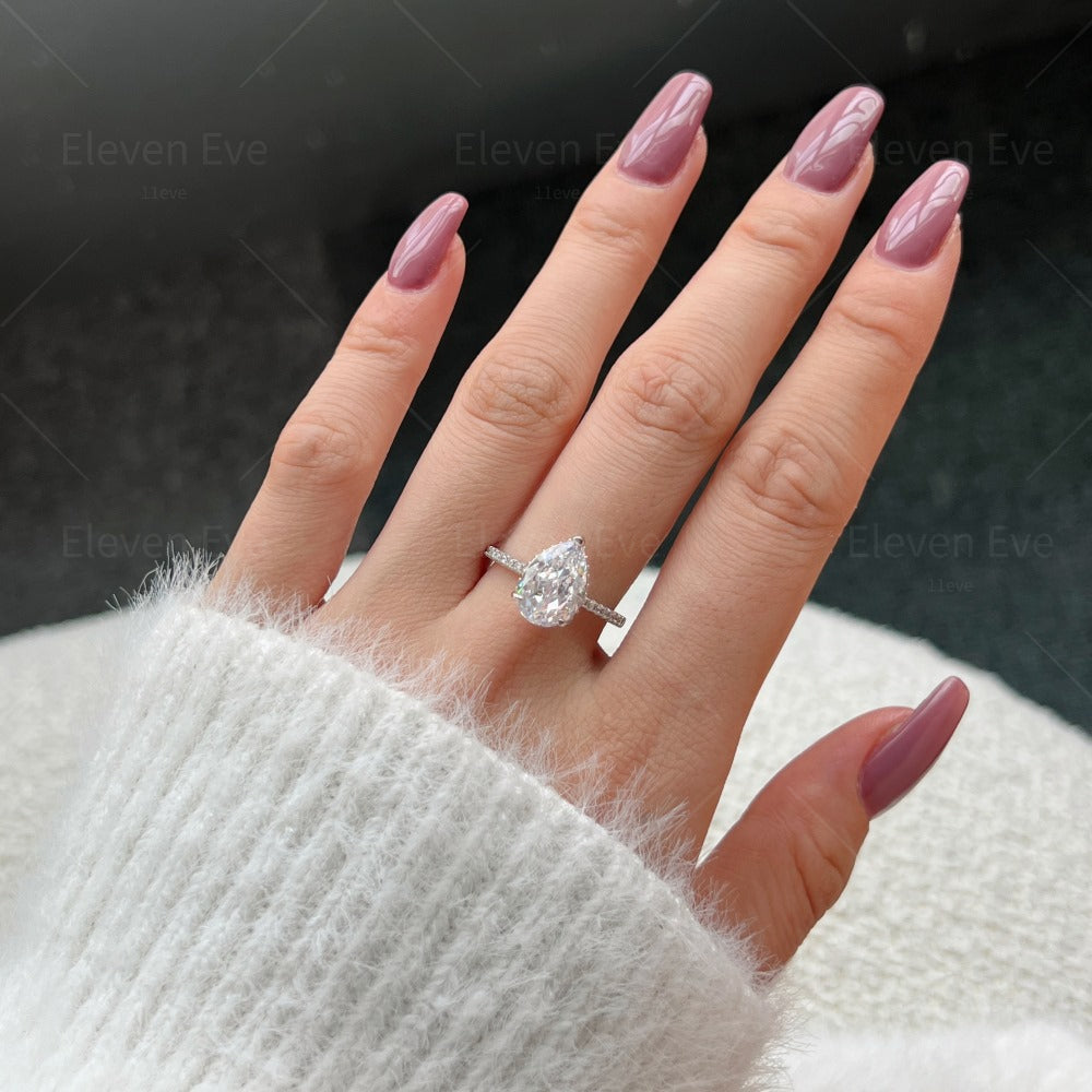 High-Carbon Square-Cut Diamond Ring | S925 Sterling Silver Wedding Ring | Pigeon Egg Style | Light Luxury Super Sparkle Statement Ring