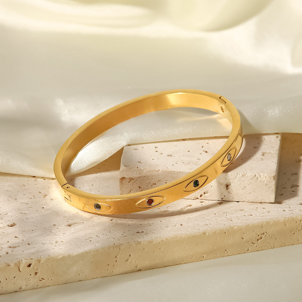 Retro Gold Bracelet | Stainless Steel Open Design for Women ｜ Zirconia Detail | No Color Fade