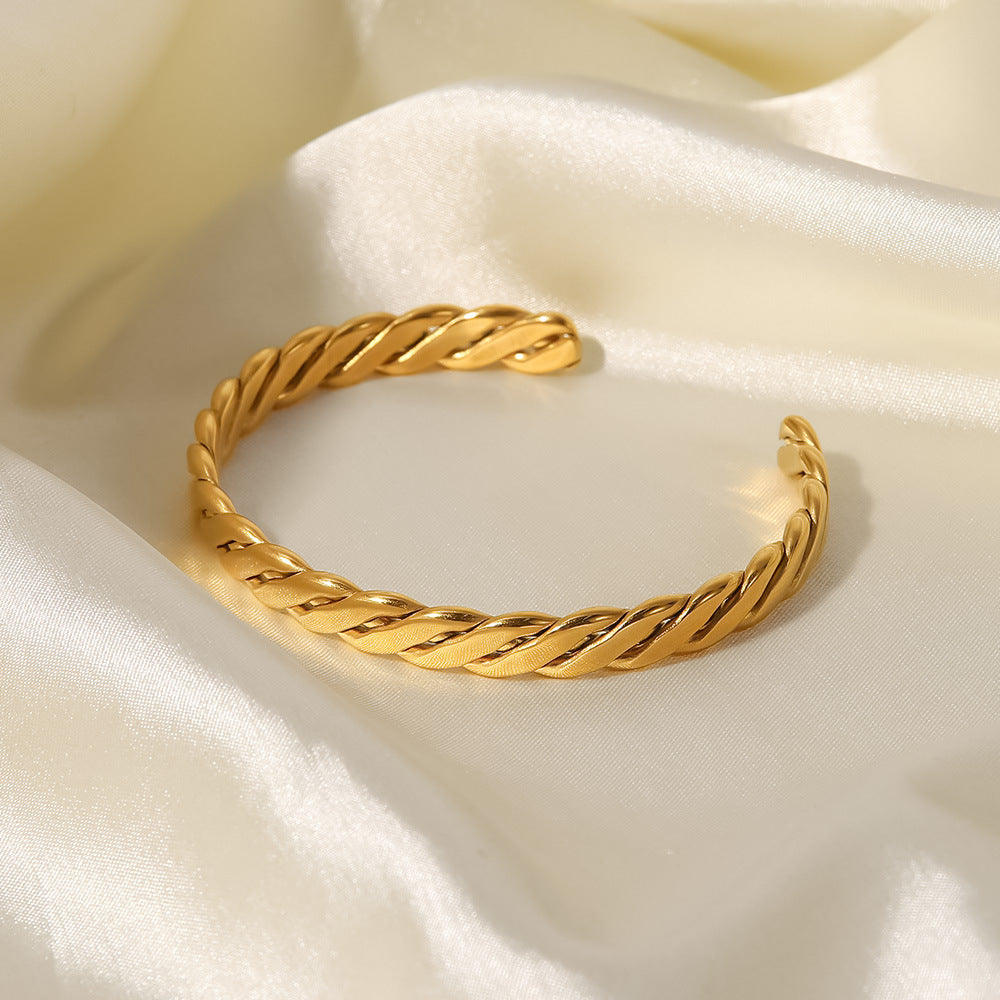 Retro Gold Bracelet | Stainless Steel Open Design for Women ｜ Zirconia Detail | No Color Fade