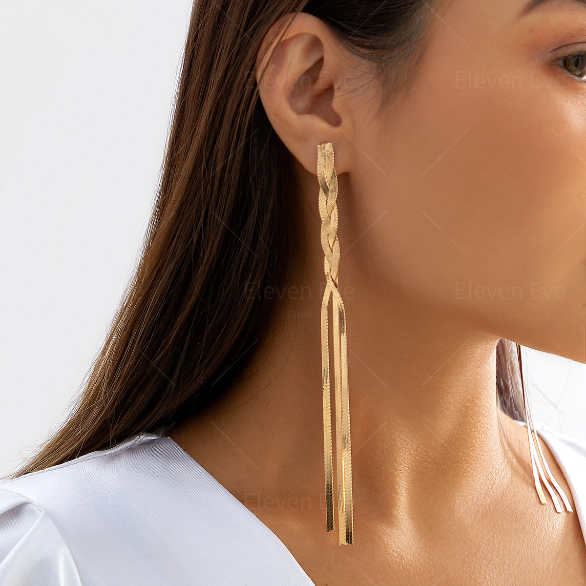 Cold Style Snake Bone Chain Necklace | Vegan-Friendly Long Tassel Design