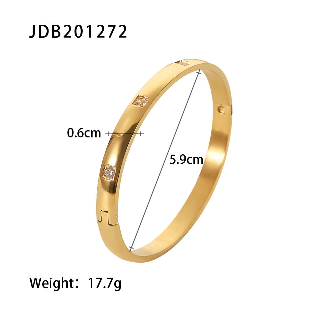 Retro Gold Bracelet | Stainless Steel Open Design for Women ｜ Zirconia Detail | No Color Fade