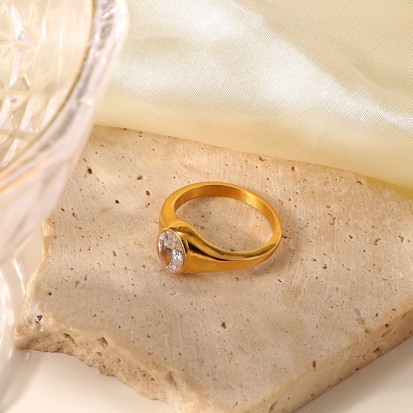IG Popular Stainless Steel Fashion Ring for Women 18K | Gold Green Ring