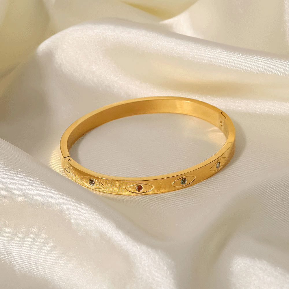 Retro Gold Bracelet | Stainless Steel Open Design for Women ｜ Zirconia Detail | No Color Fade